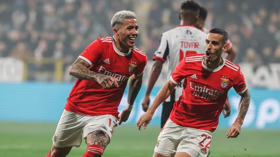 本菲卡：欧冠“逆袭风暴”中的不屈雄鹰